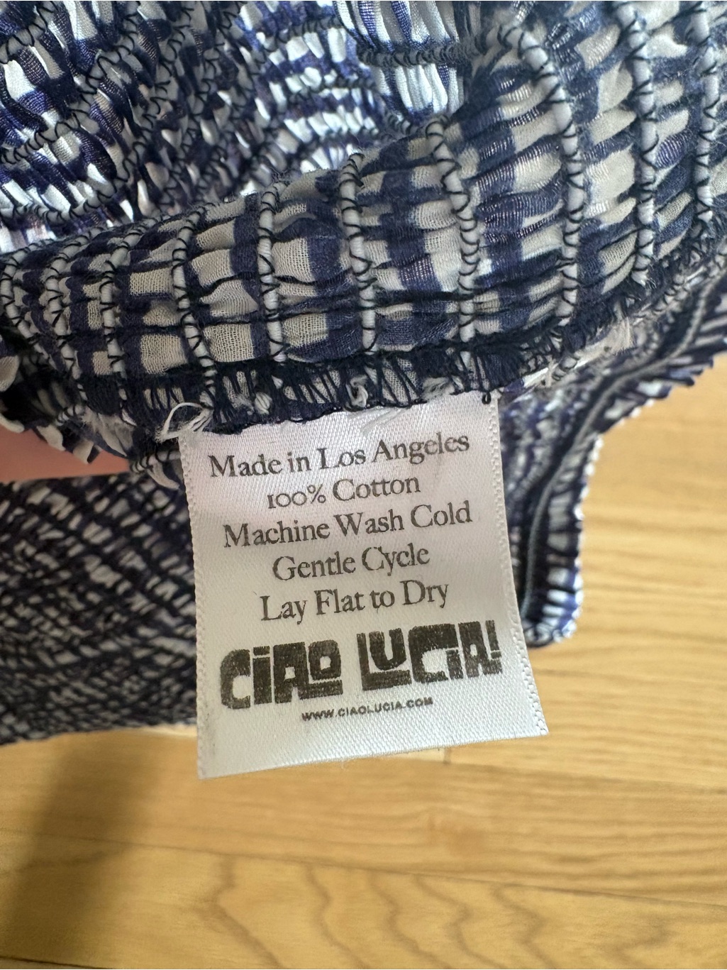 Ciao Lucia Navy And White Printed V-Neck Sleeveless Crop Top — image 5 of 8